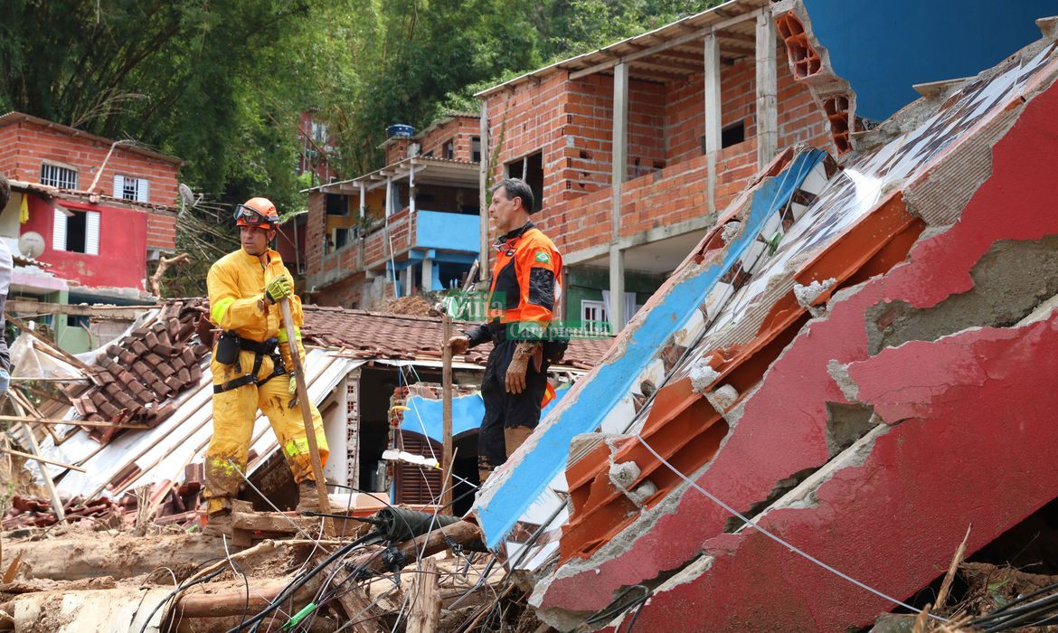 Derrite diz que número de desaparecidos no litoral norte pode ser maior