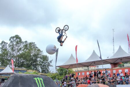 Carapicuíba recebe 6ª edição do BMX Dirt