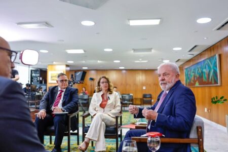 Em entrevista Lula diz “Tenho um compromisso moral, ético, de fé, de fazer esse povo voltar a ter alegria”