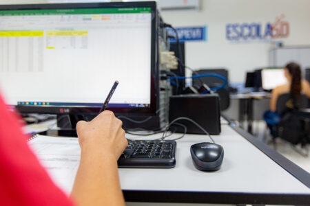 Escola 5.0 de Tecnologia e Idiomas está com vagas abertas em Itapevi